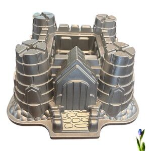 Nordic Ware Castle Bundt Pan - Silver 10 Cups